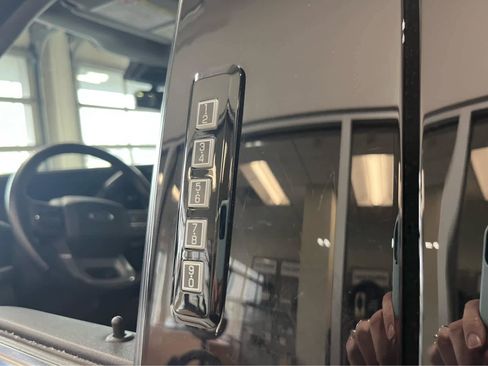 Used 2023 Ford F350 Lariat w/ Lariat Ultimate Package image 58