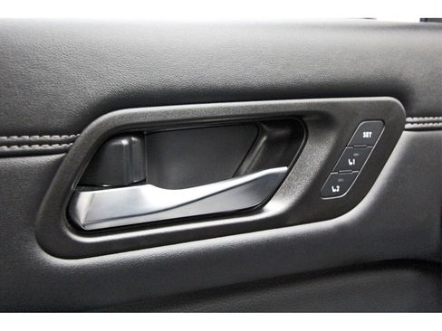 Certified 2024 Nissan Pathfinder Platinum image 18