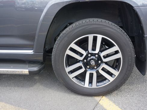 Used 2022 Toyota 4Runner Limited image 6