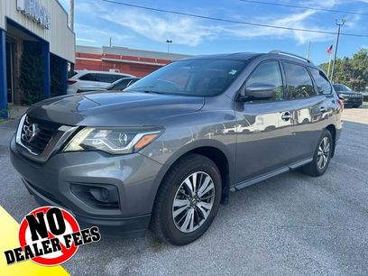 Used 2017 Nissan Pathfinder S
