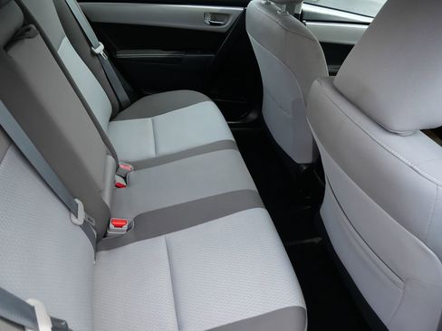 Used 2019 Toyota Corolla LE image 22