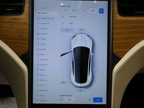 Used 2020 Tesla Model S Long Range Plus image 25