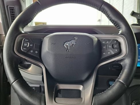 Used 2022 Ford Bronco Big Bend image 10