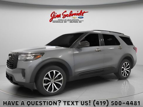 Used 2026 Ford Explorer ST-Line AWD/4WD image 1