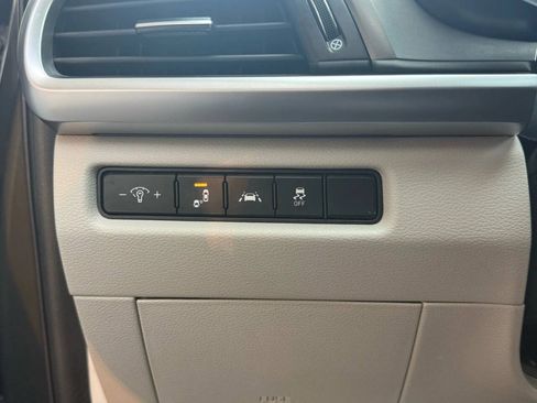 Used 2021 Kia Telluride S AWD/4WD image 25
