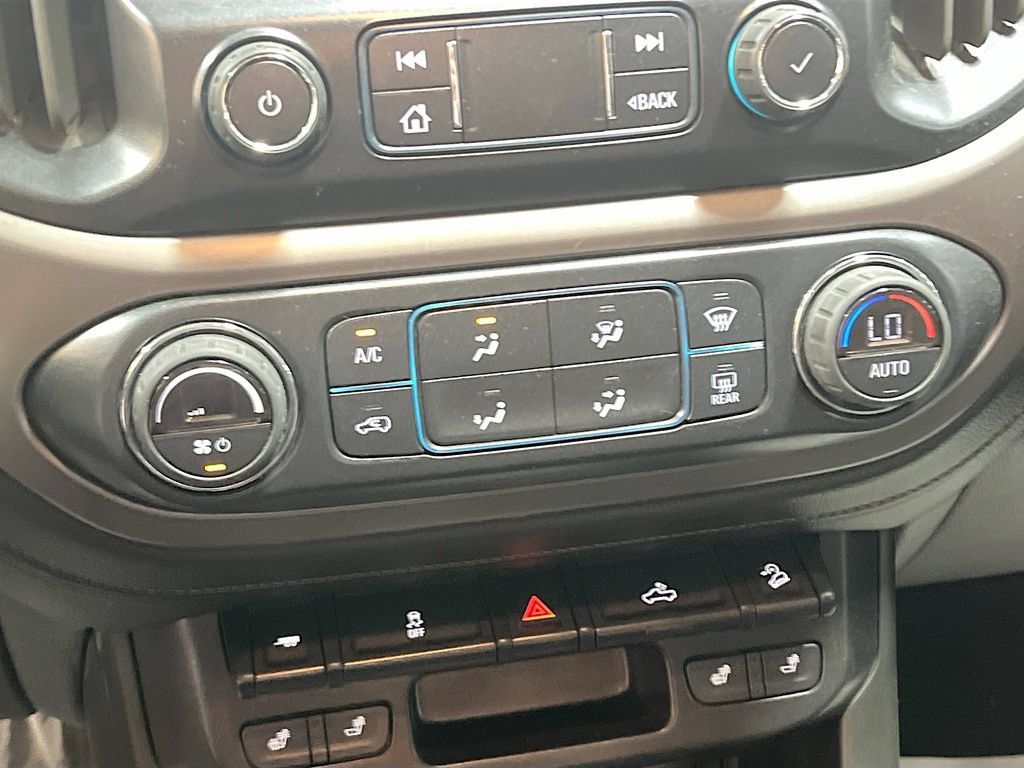Used 2022 GMC Canyon AT4 w/ Trailering Package AWD/4WD image 16