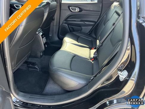 Certified 2023 Jeep Compass Latitude AWD/4WD image 19