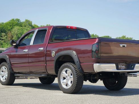 Used 2005 Dodge Ram 1500 Truck SLT image 3