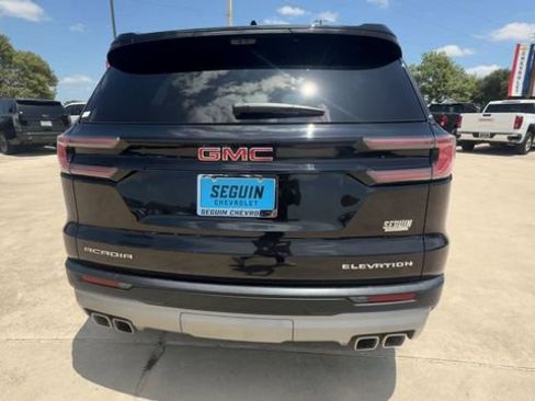 Certified 2026 GMC Acadia Elevation w/ Elevation Premium Package FWD image 7