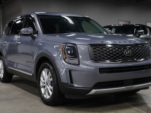 Used 2021 Kia Telluride LX FWD image 7