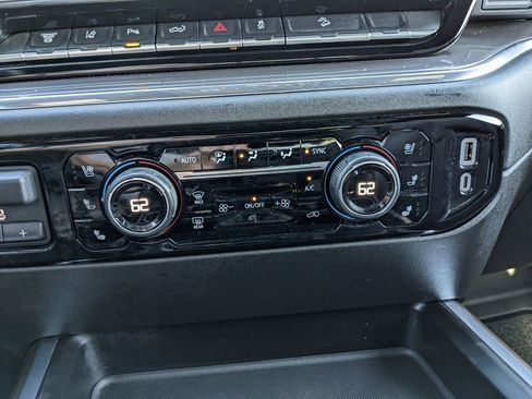 Used 2024 Chevrolet Silverado 2500 High Country w/ Technology Package image 44