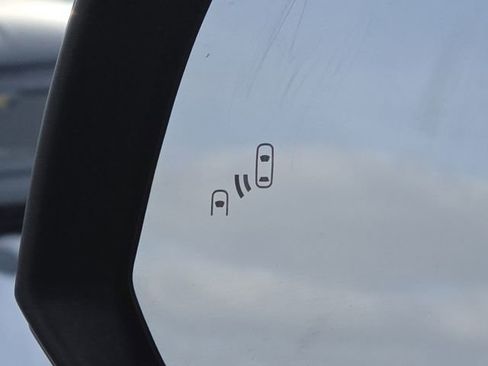 Used 2024 Toyota Sienna XLE image 10