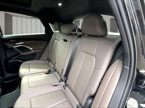 Used 2025 Audi Q5 2.0T Premium Plus w/ Premium Plus image 22