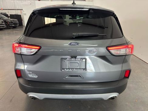 Used 2022 Ford Escape SE image 8