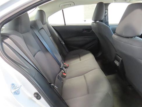 Used 2024 Toyota Corolla LE image 31