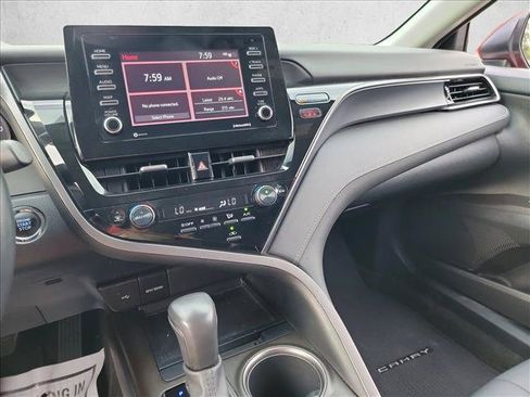 Used 2023 Toyota Camry SE w/ Convenience Package FWD image 18
