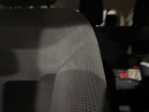 Used 2019 Dodge Grand Caravan SE w/ UConnect Hands-Free Group image 6