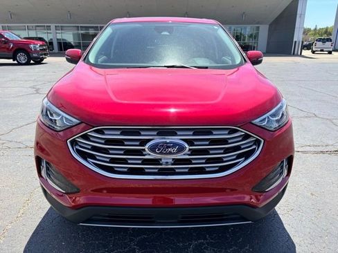 Used 2024 Ford Edge Titanium w/ Equipment Group 301A AWD/4WD image 10