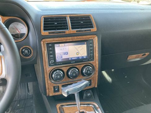 Used 2014 Dodge Challenger R/T image 22