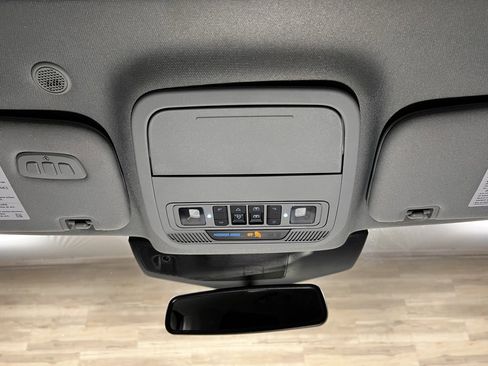 Used 2023 Ford Explorer Limited w/ Limited Technology Package image 30