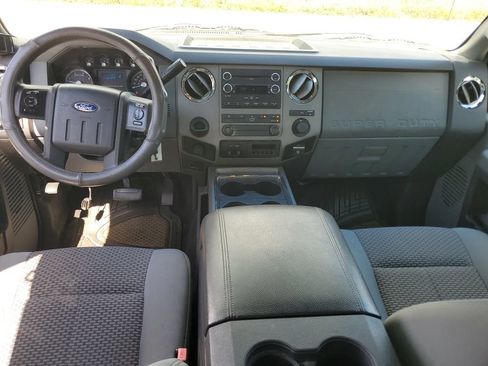 Used 2011 Ford F250 XLT w/ XLT Interior Pkg RWD image 17