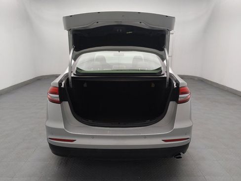 Used 2019 Ford Fusion SE image 29