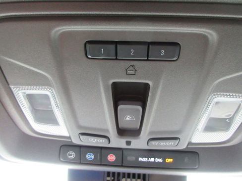 Certified 2024 Chevrolet Silverado 1500 LTZ image 36