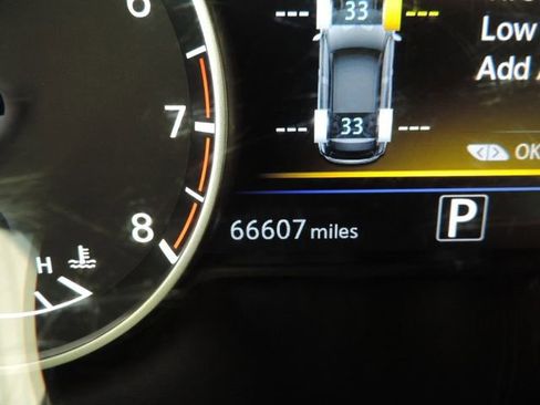 Used 2019 Nissan Murano S image 24