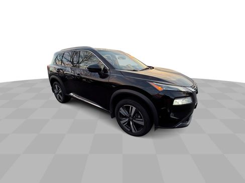 Used 2023 Nissan Rogue SL w/ SL Premium Package image 2