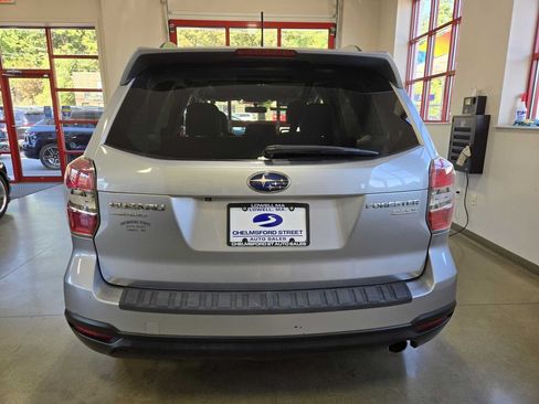Used 2014 Subaru Forester 2.5i Limited AWD/4WD image 6