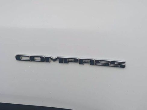 Certified 2025 Jeep Compass Limited AWD/4WD image 13