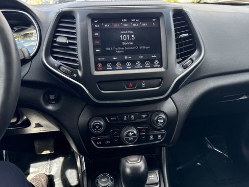 Used 2022 Jeep Cherokee Latitude Lux AWD/4WD image 23