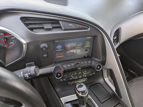 Used 2017 Chevrolet Corvette Z51 2LT image 25