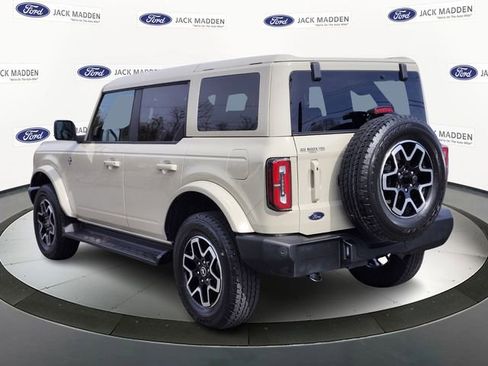 Certified 2025 Ford Bronco Outer Banks image 3