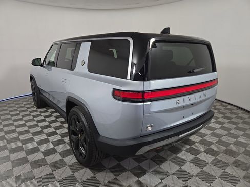 Used 2024 Rivian R1S Adventure AWD/4WD image 3