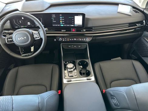 New 2025 Kia Carnival SX Prestige image 22