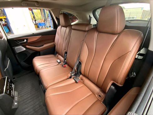 Used 2025 Acura MDX FWD w/ Technology Package image 19