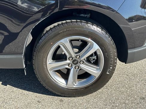 Used 2024 Ford Edge SEL w/ Convenience Package AWD/4WD image 18