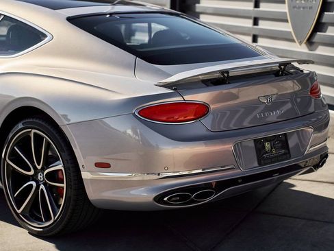 Used 2023 Bentley Continental GT Azure AWD/4WD image 12