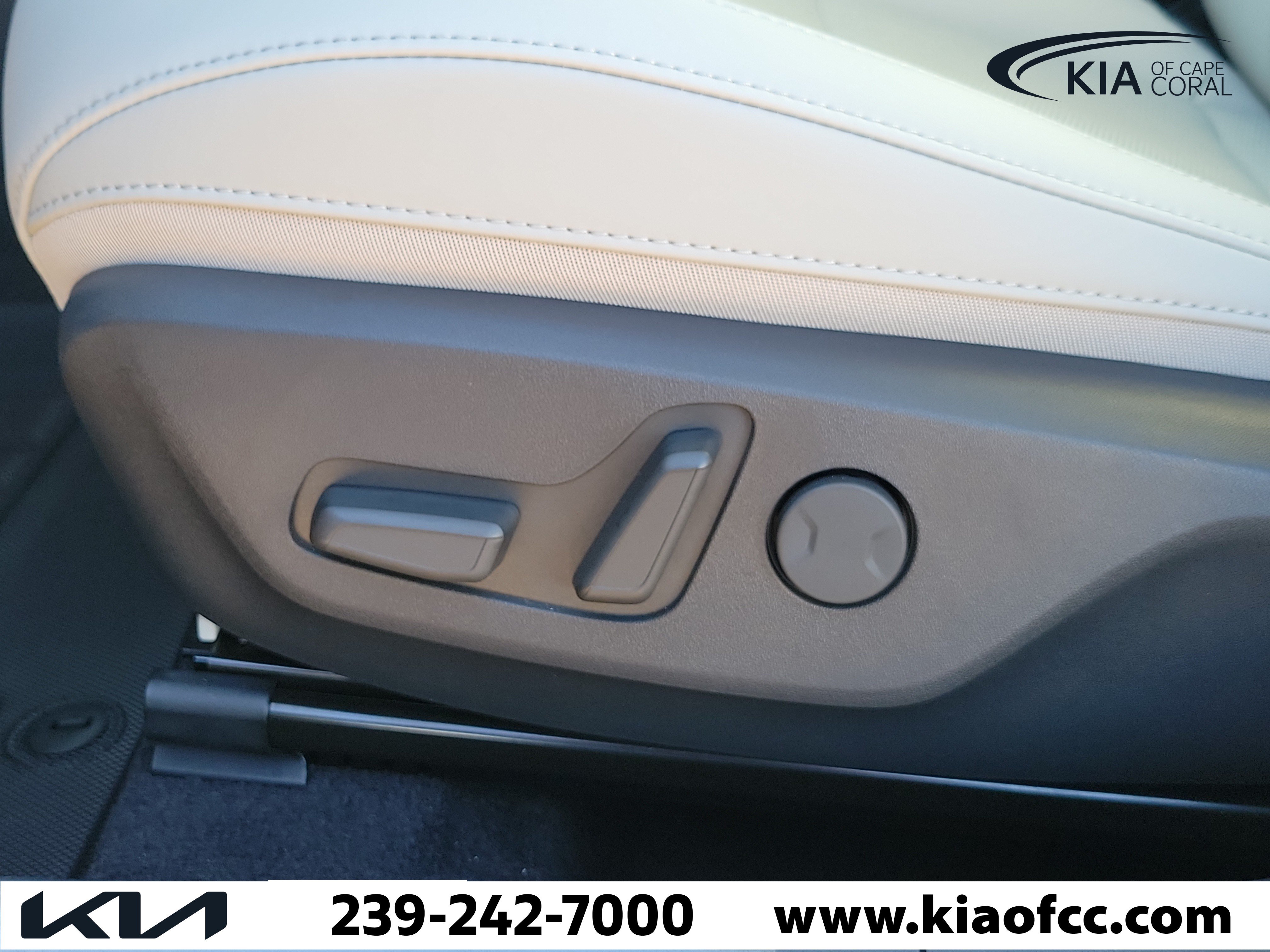 New 2026 Kia Niro EX FWD image 22