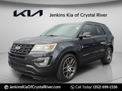 Used 2017 Ford Explorer Sport w/ Equipment Group 401A AWD/4WD image 16