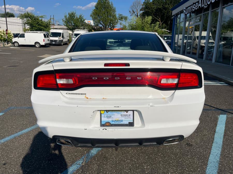 Used 2013 Dodge Charger SE w/ Sport Appearance Group RWD image 8