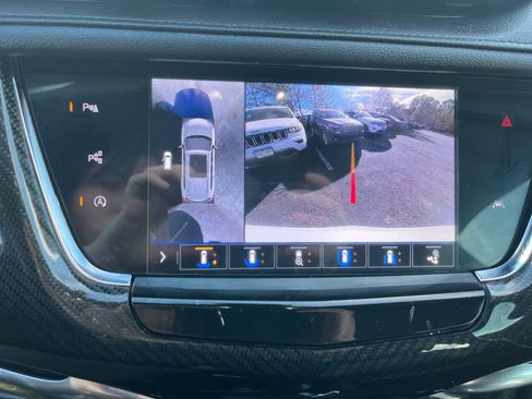 Used 2020 Cadillac XT6 Sport image 28