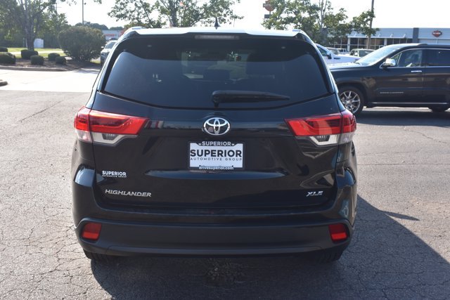 Used 2018 Toyota Highlander XLE FWD image 6