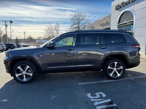 Used 2023 Jeep Grand Cherokee L Limited image 6