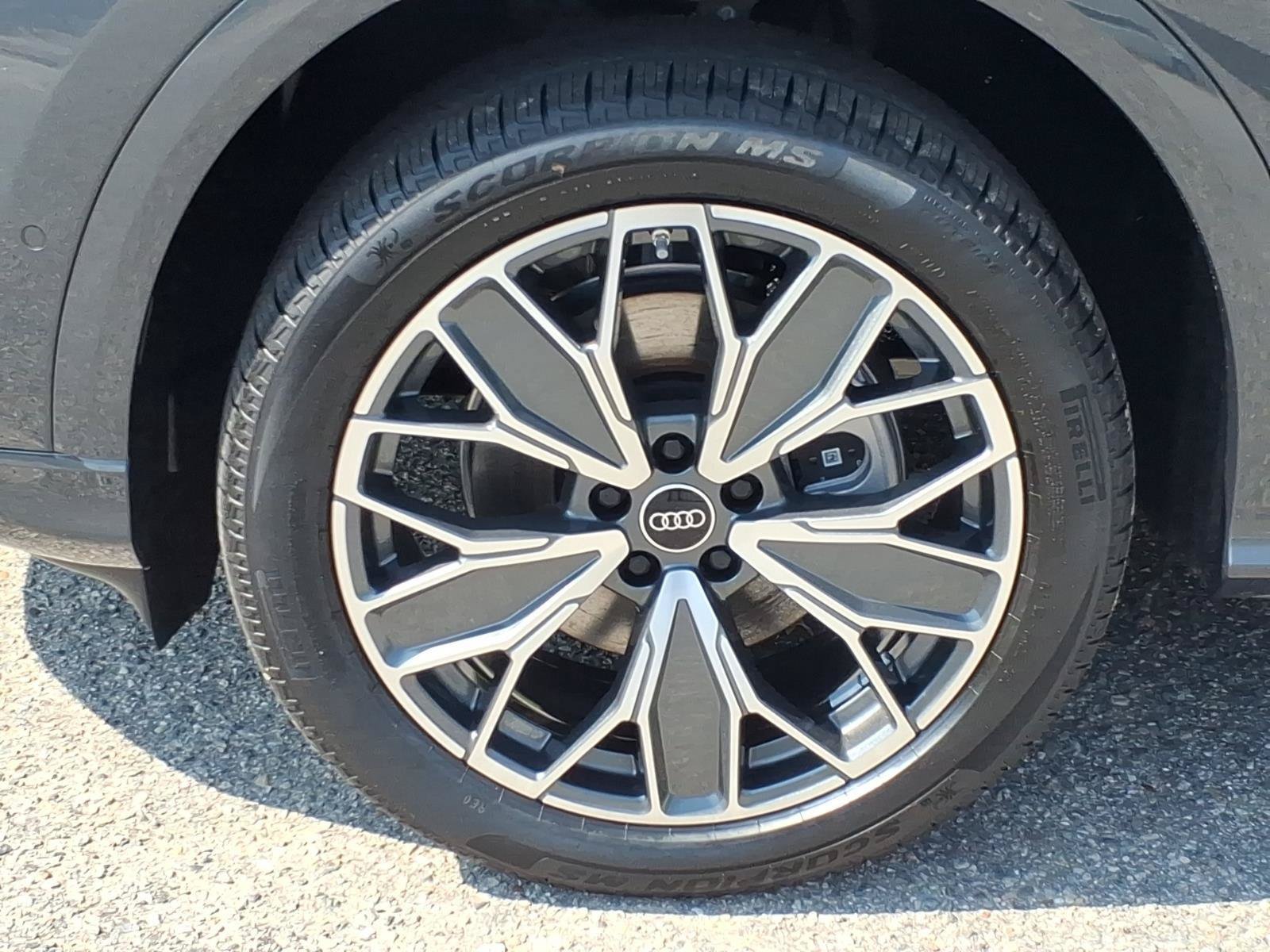 New 2026 Audi Q5 Premium Plus AWD/4WD image 4