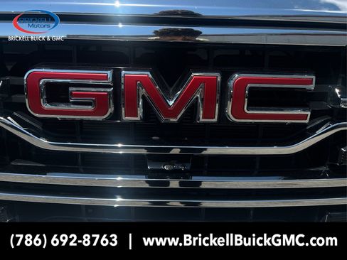 New 2025 GMC Sierra 1500 SLT w/ SLT Convenience Package image 15