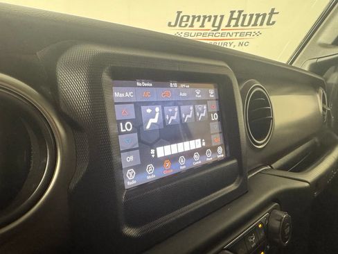 Used 2021 Jeep Wrangler Unlimited Sport AWD/4WD image 20