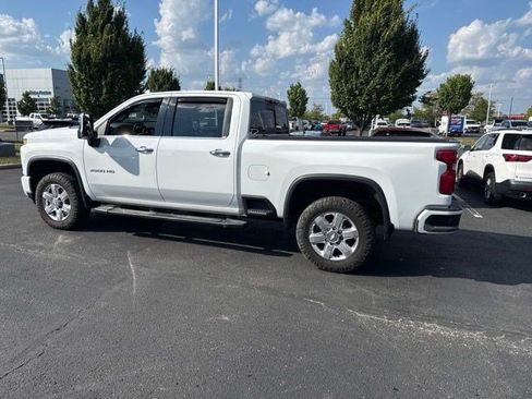 Used 2020 Chevrolet Silverado 2500 High Country w/ Z71 Off-Road Package AWD/4WD image 13
