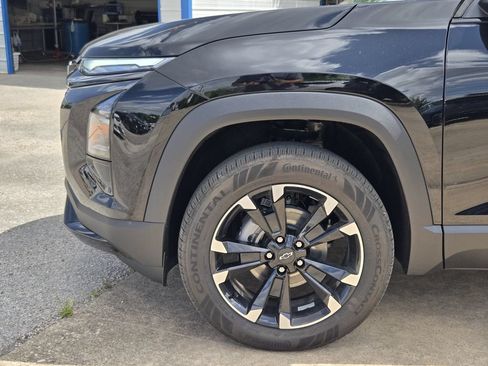 New 2026 Chevrolet Equinox RS w/ Convenience Package III FWD image 9
